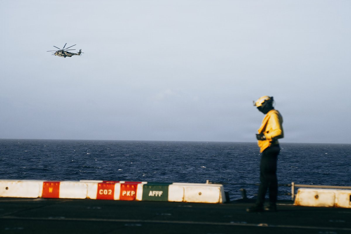 U.S. Marines tweet media