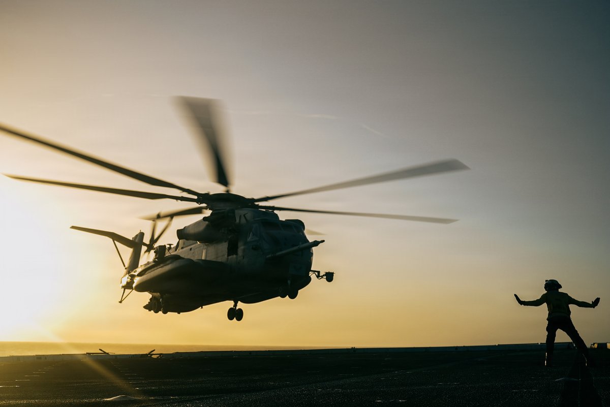 U.S. Marines tweet media