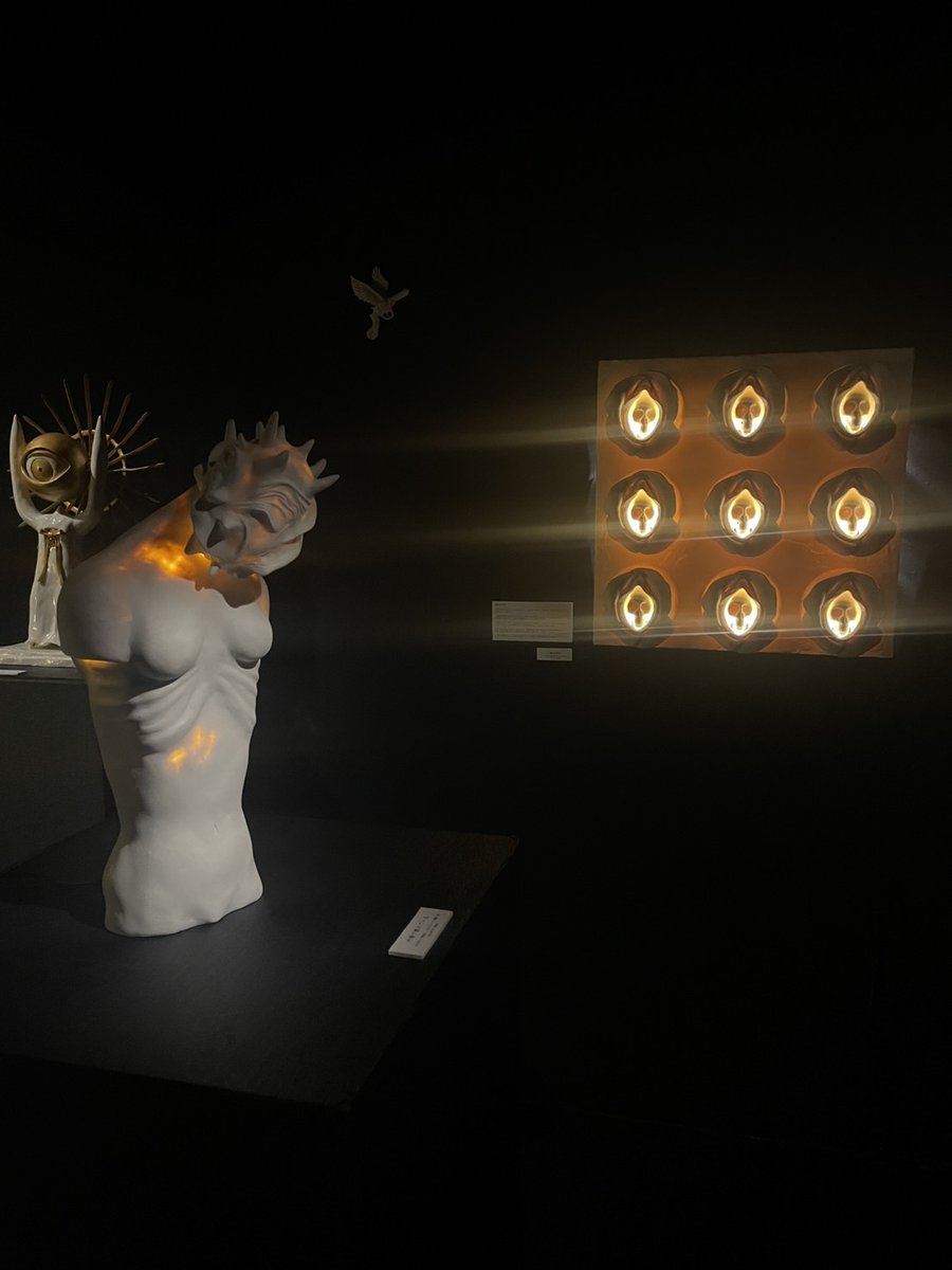 美術實驗室　夜🌙 tweet media