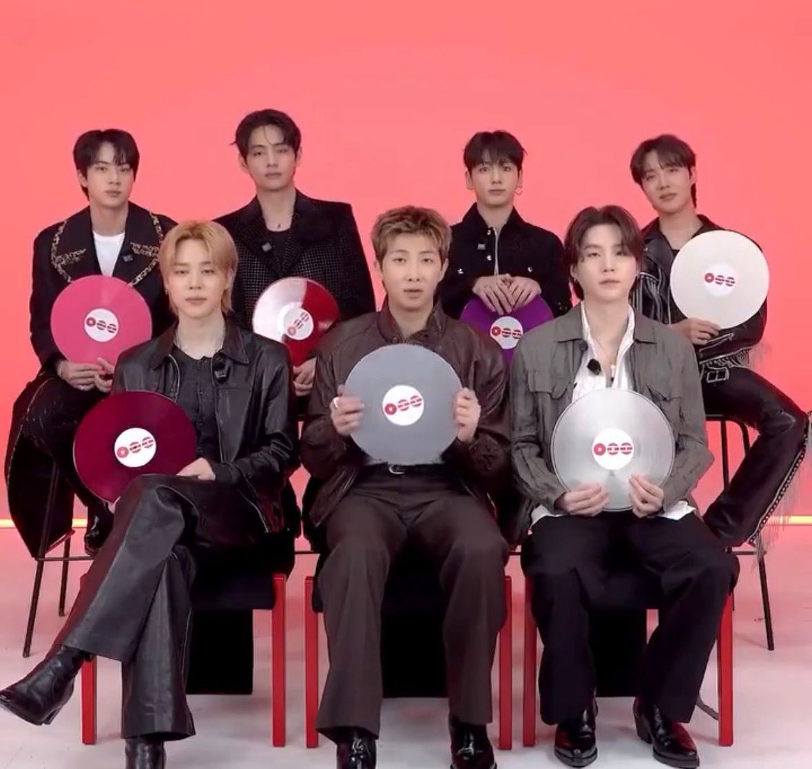 Stgoldcolect tweet media