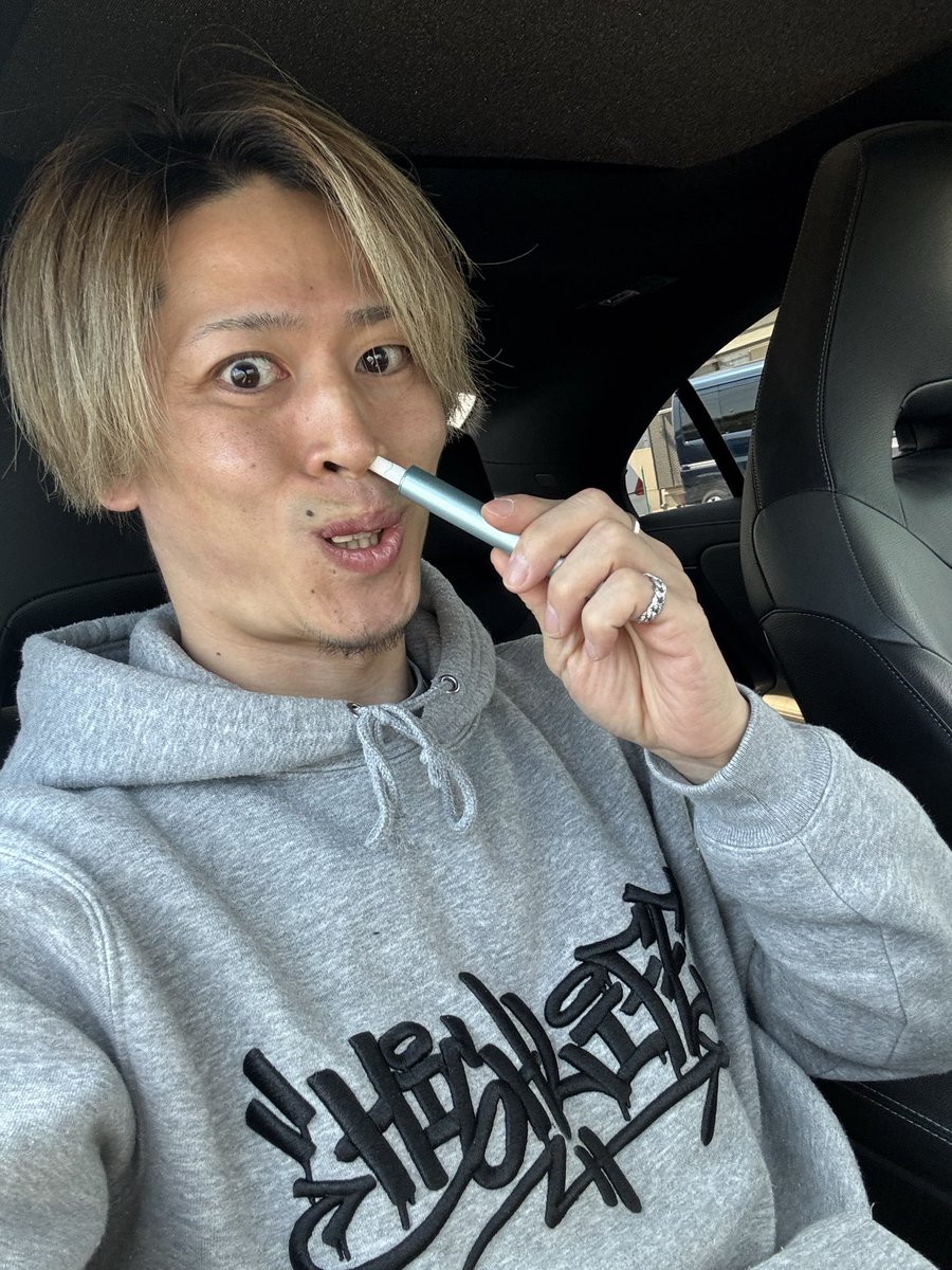 ni3z9vLV5V88435's tweet photo. 車修理出して建設の面接してきま〜来てくれるといいな😊
関東で俺と一緒に仕事してくれる人いつでも募集中🏃‍♂️‍➡️ https://t.co/EPelD75oM9