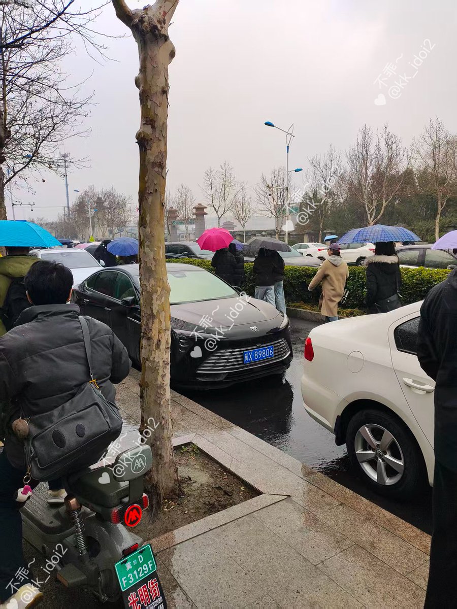 不乖～ tweet media