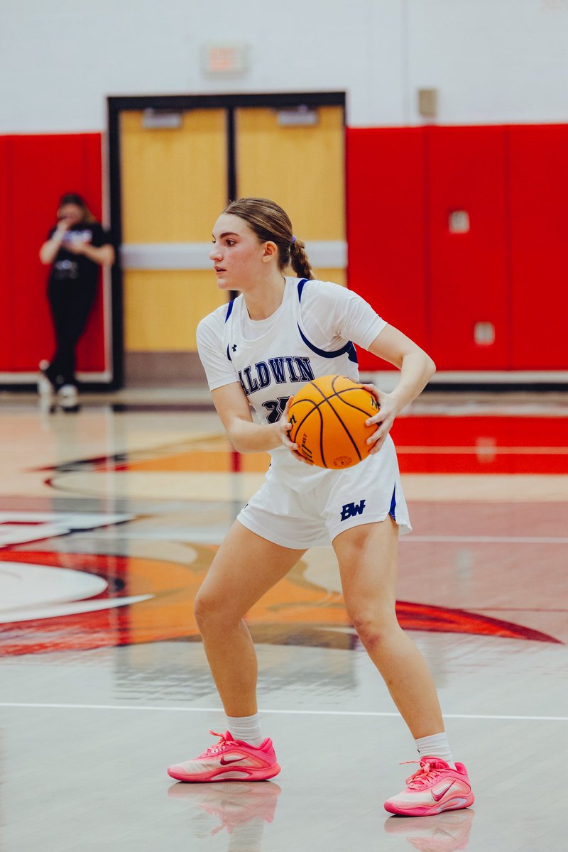 Cover Three Athletics tweet media