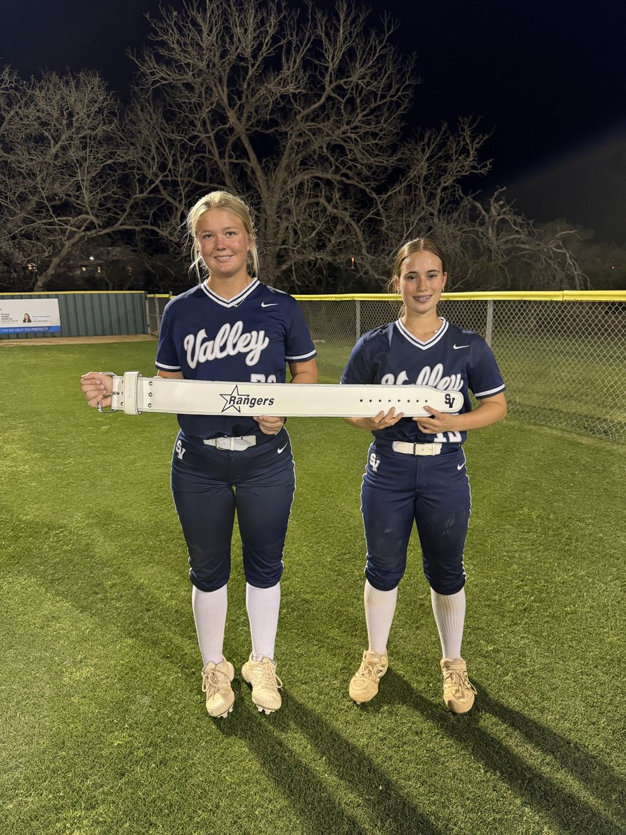 Amanda Wolf-Schramm 👆💙 tweet media