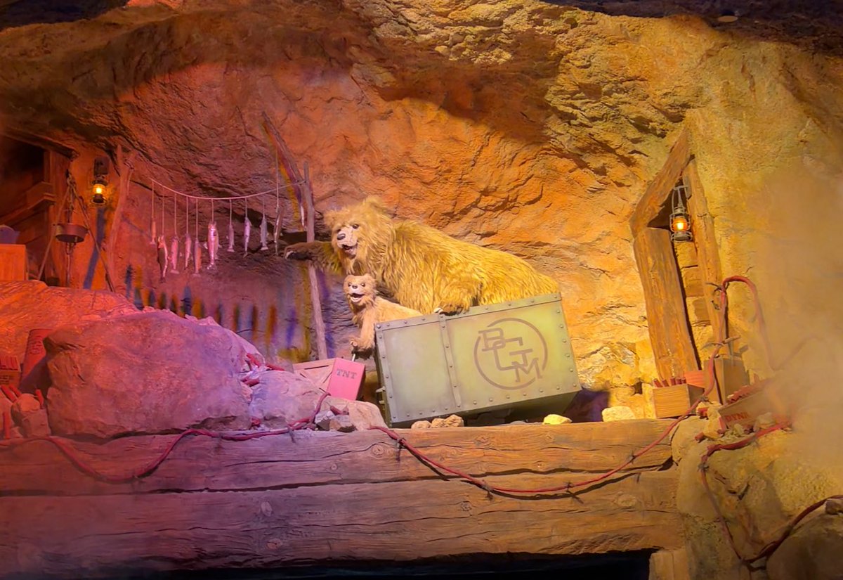 Attractions 360° tweet media