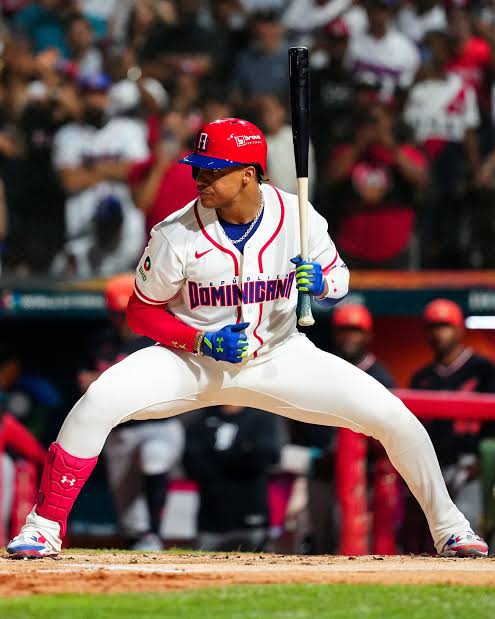 After Home Plate⚾ tweet media