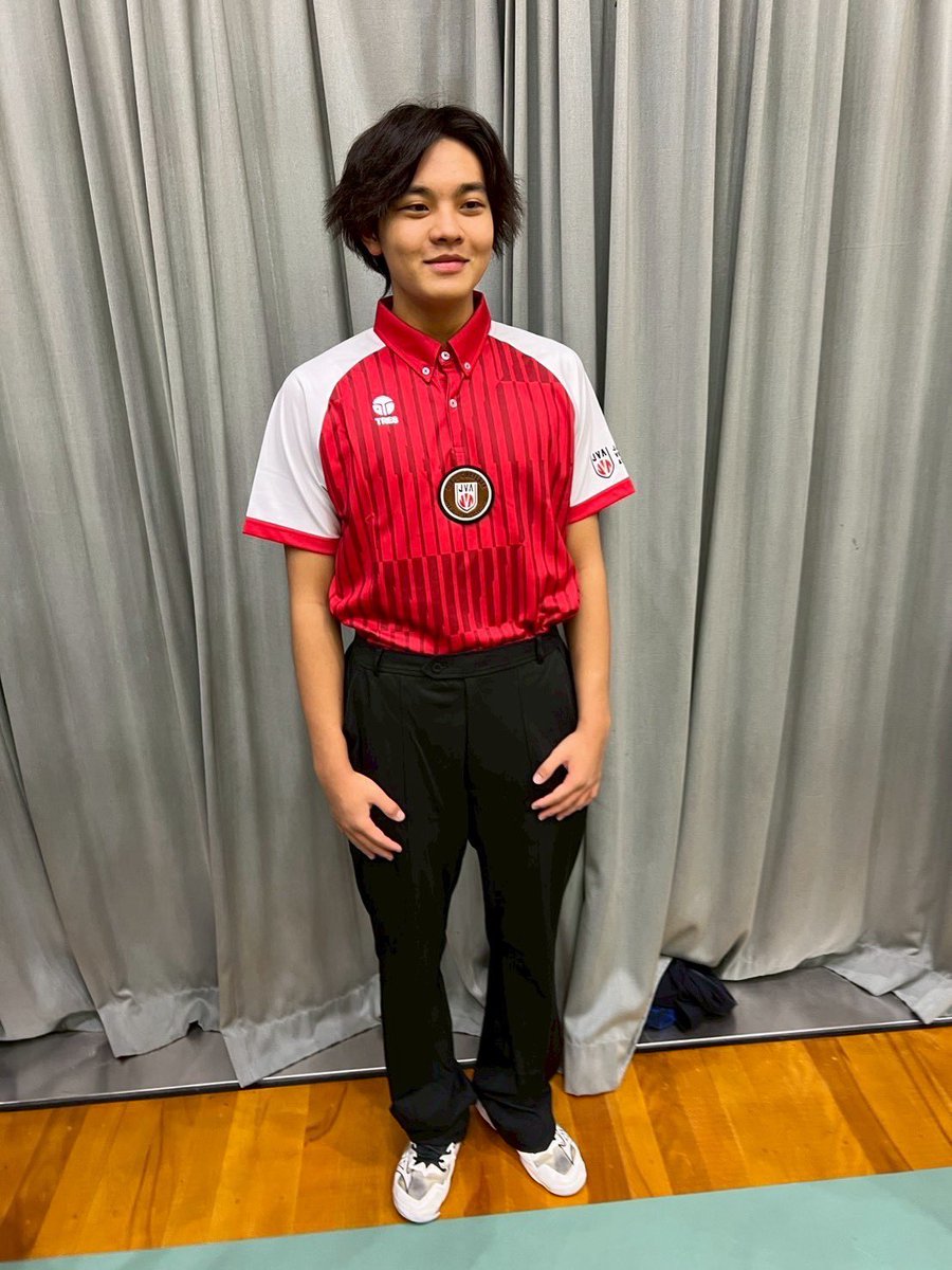 NUVC1's tweet photo. 【部員紹介⑤】
1. 名前 早川竣翔
2. 学部 教育学部
3. 出身校 新潟第一高校
4. ポジション OH、MB
5. アピールポイント ネット際
6. 一言メッセージ 
   一緒に食トレしましょう https://t.co/1CoELcdkS1