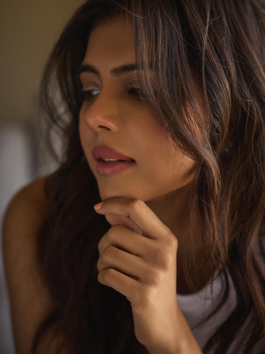 whynotcinemass_'s tweet image. “I never thought #KalyaniPriyadarshan would ever face the camera, because she never liked come to film sets.

All of a sudden, I think #Nagarjuna called me to cast her, and I said she can’t act, but she asked me, ‘Why can’t I try it?’"

– #Priyadarshan