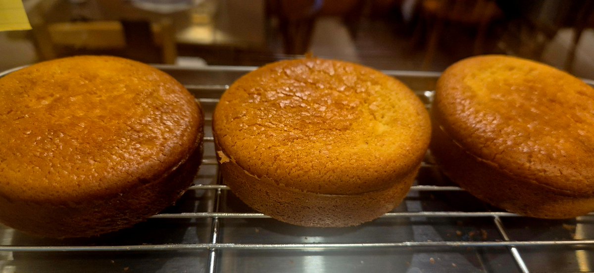 플럼피 브런치 혜화 tweet media