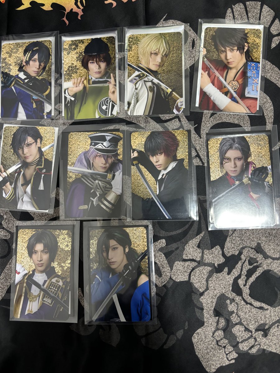 oo_ichi_ooo's tweet photo. 【交換】刀ミュ  十周年祝賀祭 乱舞博覧会 メモスタンド ふぉとカード

譲▶︎画像参照ください

求▶︎鶴丸(メモスタンド優先、ふぉとカード2種)
       安定・村雲(メモスタンド)

※カード肥前、豊前、加州は鶴丸と交換

郵送交換希望です。
よろしくお願いいたします https://t.co/9JYWg5j0Ag