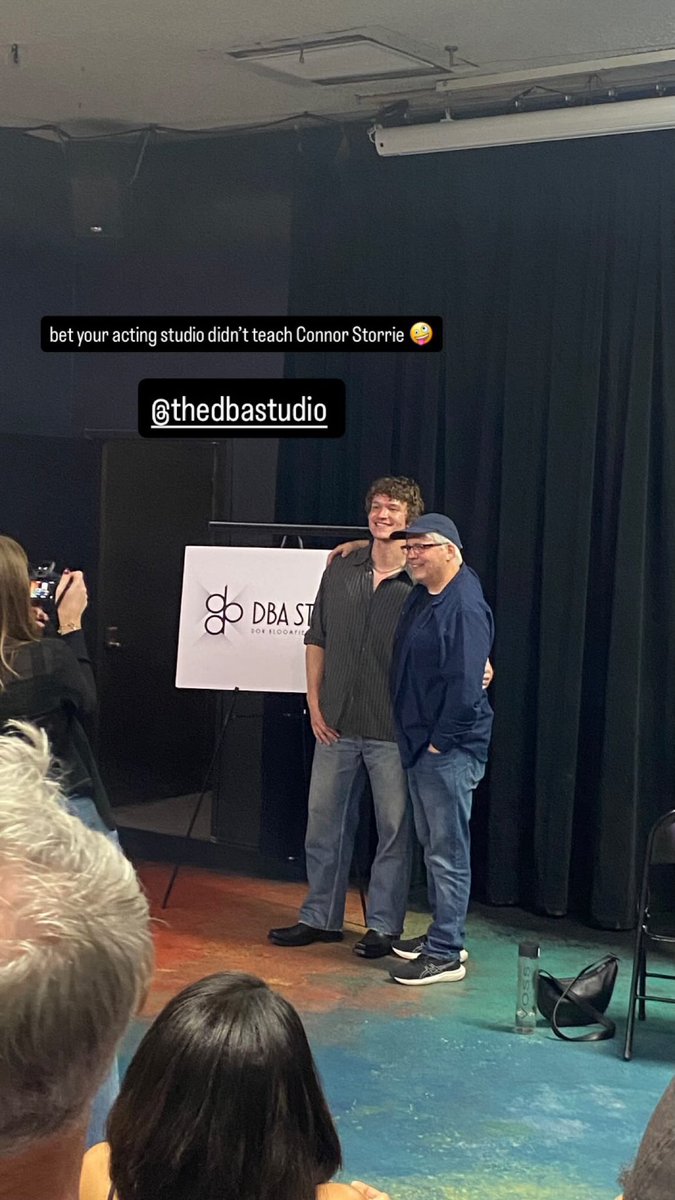 infoconnorbr's tweet photo. Mais fotos de Connor Storrie ontem no The DBA Studio. https://t.co/lDuVFHt6BG