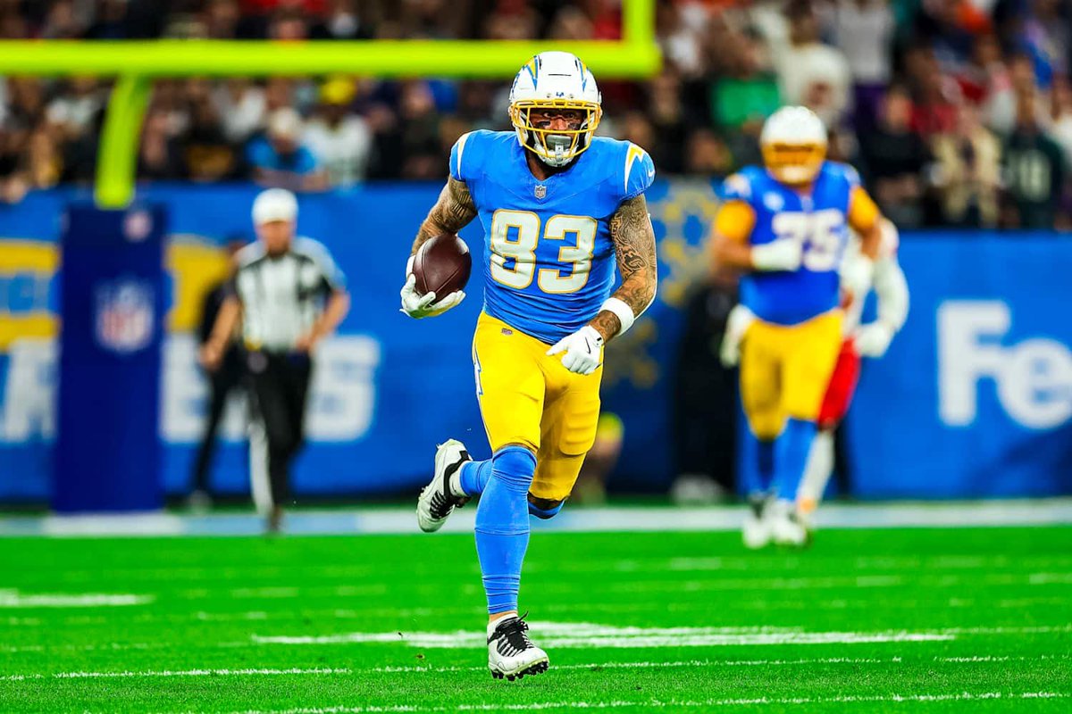 ChargersMuse tweet media