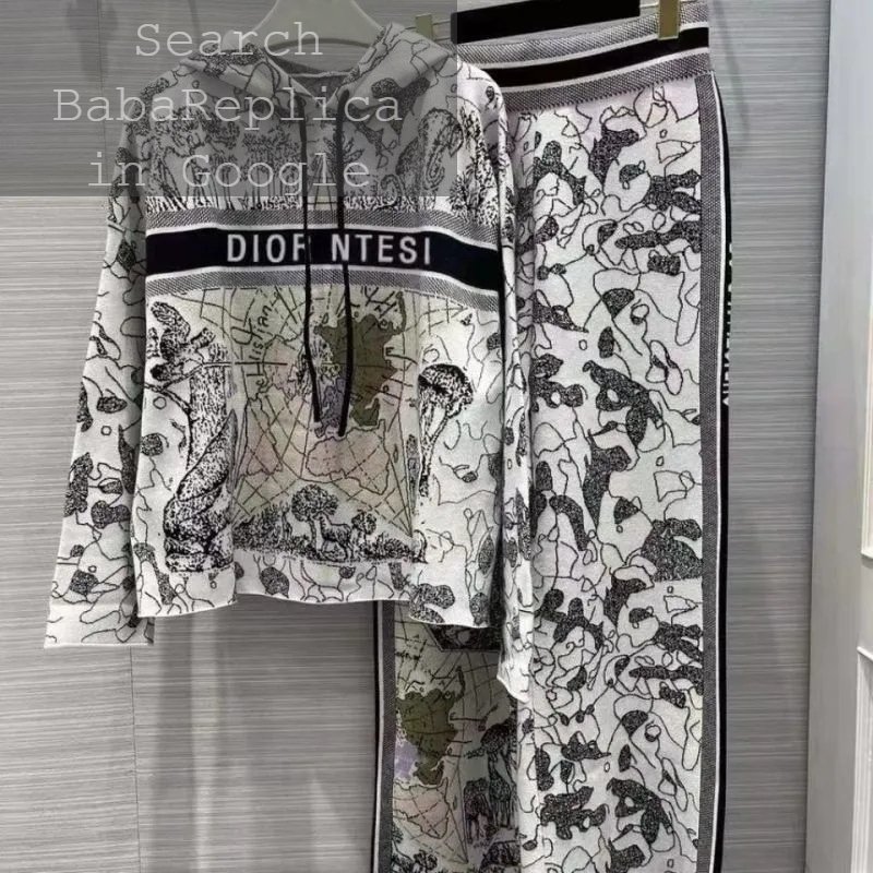 Carolyn680011's tweet image. 🥰Reps Designer Casual Printed Hoodie + Pants Two-Piece Set

💰💕Price: US$24.19👉is.gd/Sg8DBK😘Style: Fashion
#twopieceset #dior #fashion #repsclothing #onlineshopping