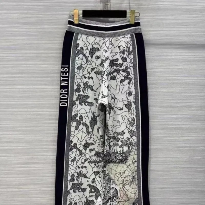 Carolyn680011's tweet image. 🥰Reps Designer Casual Printed Hoodie + Pants Two-Piece Set

💰💕Price: US$24.19👉is.gd/Sg8DBK😘Style: Fashion
#twopieceset #dior #fashion #repsclothing #onlineshopping