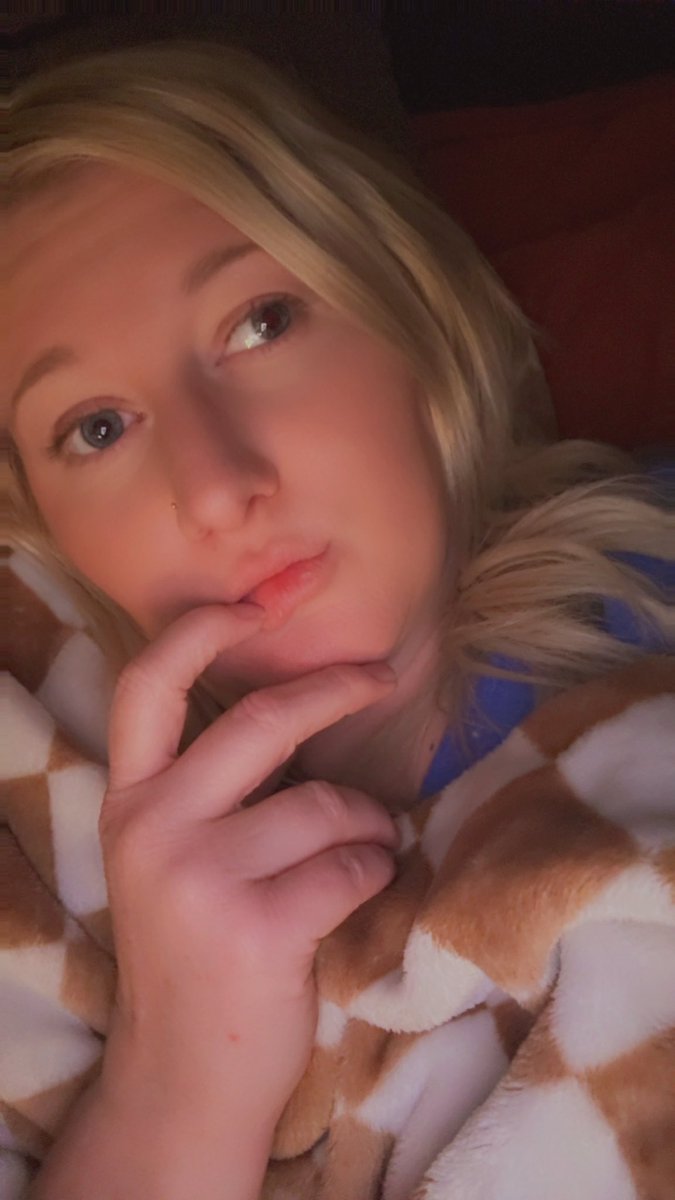 XSpoildBrat0's tweet photo. Late night thoughts hit different.
Who else is still awake right now? 🌙
#Goodnight #LateNightThoughts #NightCheck #CantSleep https://t.co/crLJOfFK5J