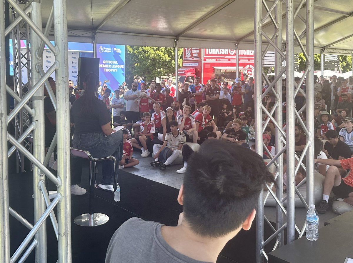 Texi Smith tweet media