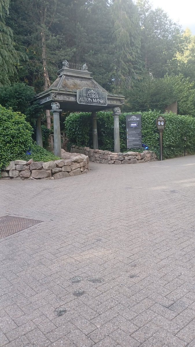 CoasterPilot🎢✈️ tweet media