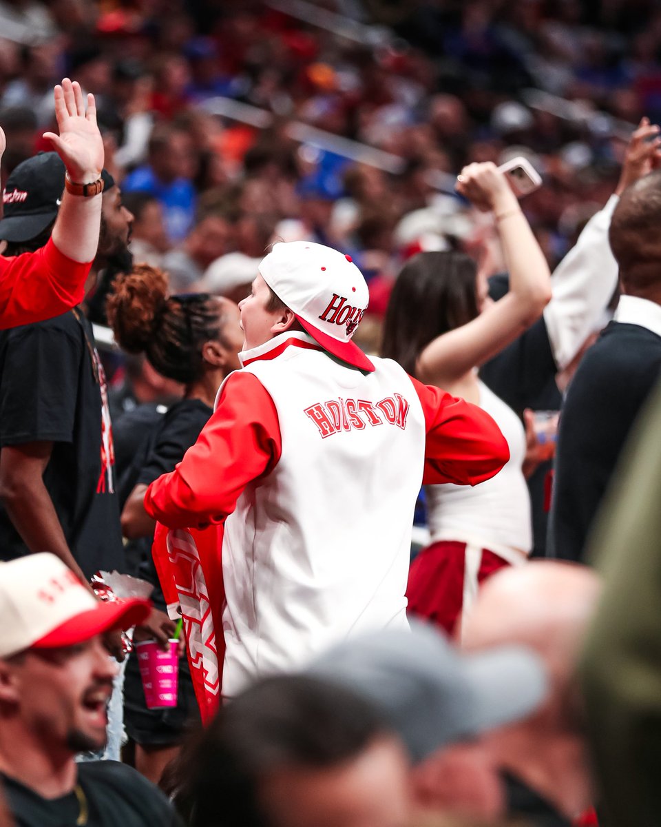 UHCougars's tweet photo. K̶a̶n̶s̶a̶s̶ ̶C̶i̶t̶y̶ COOGS HOUSE ‼️ https://t.co/TYFnGkKIt9