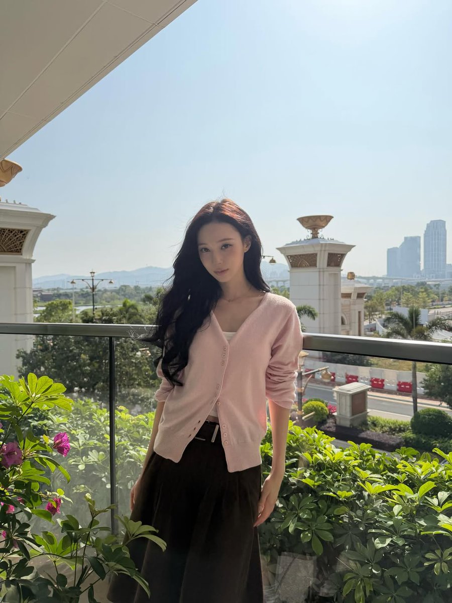 jiminxminjeong's tweet photo. lovestagram https://t.co/7YKtfhUyar