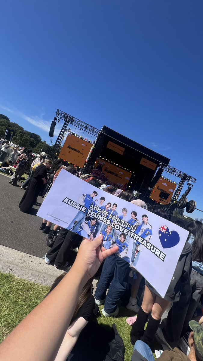 HEREEEEE OMGGGG <a href="/treasuremembers/">TREASURE</a> !!!!