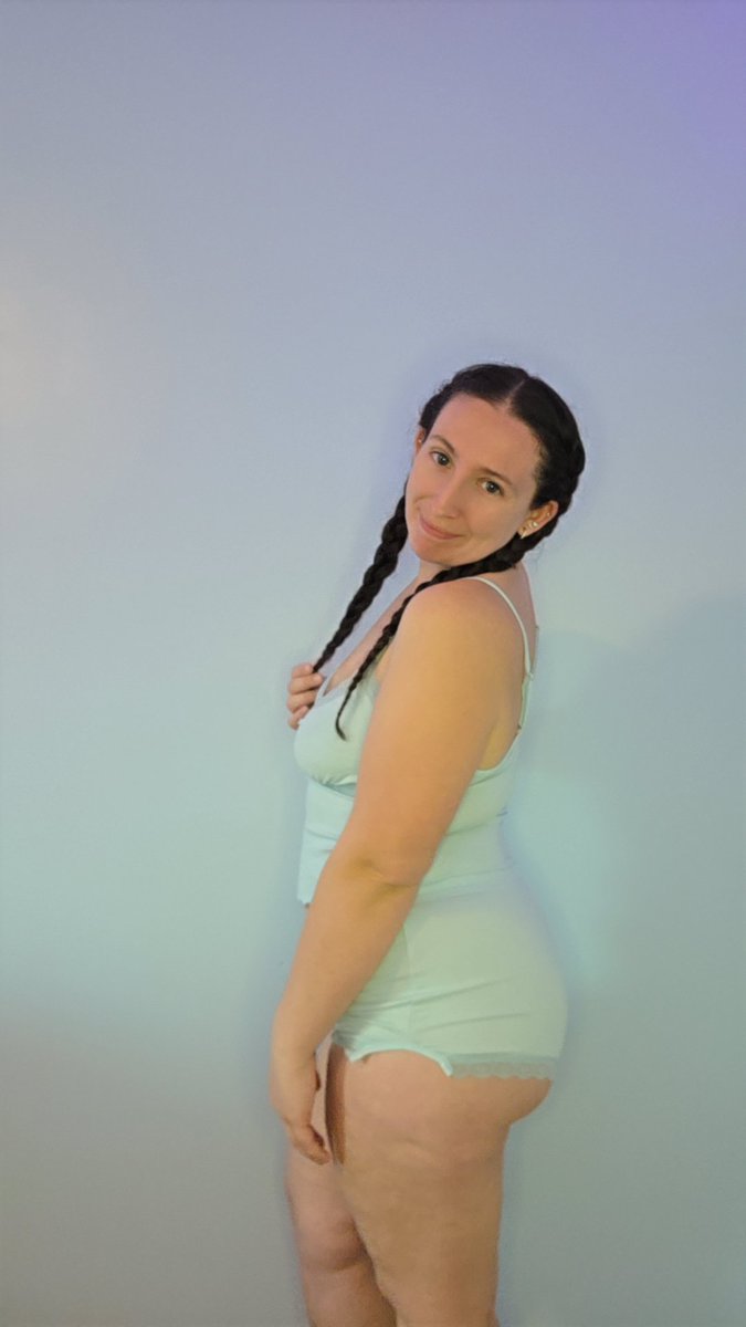 DestineyRose30's tweet photo. https://t.co/bazlwYIL6F