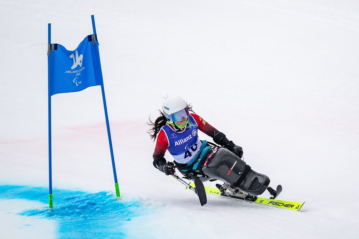 CGTNOfficial's tweet photo. China's para alpine skier Liu Sitong has won four bronze medals at the ongoing #MilanoCortina2026 #WinterParalympics, including China's first medal of this year's Games. #TheFaces
At PyeongChang 2018, Liu became China's first para alpine skier appearing at the Winter Paralympics. Shortly before the Milano Cortina Games, however, she injured her arm in training and had to suspend preparation.
"When I was injured and suddenly had to stop skiing and training, I didn't know what to do," Liu said in an interview on Tuesday, describing the feeling as if "something had disappeared from my life," as skiing had become a pillar of her spirit. She kept going to the gym every day and swimming to maintain her stamina, and she returned to the snow in less than three weeks.
"I'm not afraid of steep slopes at all β sometimes I even enjoy the feeling." Despite her physical challenges, Liu says she feels completely free on the snow and hopes more people can experience the joy of ice and snow.