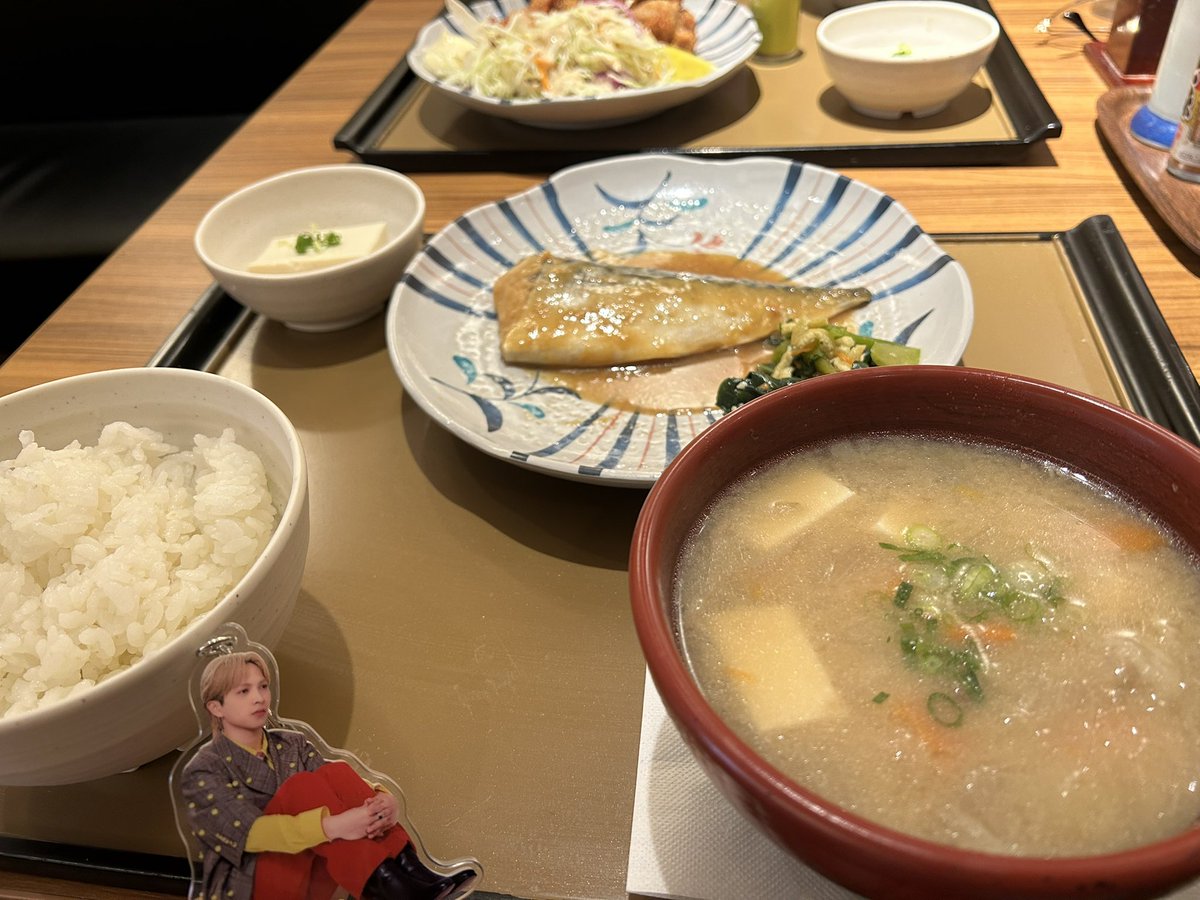 jin__tos2's tweet photo. やよい軒✌️ https://t.co/hTpLOVUjPe