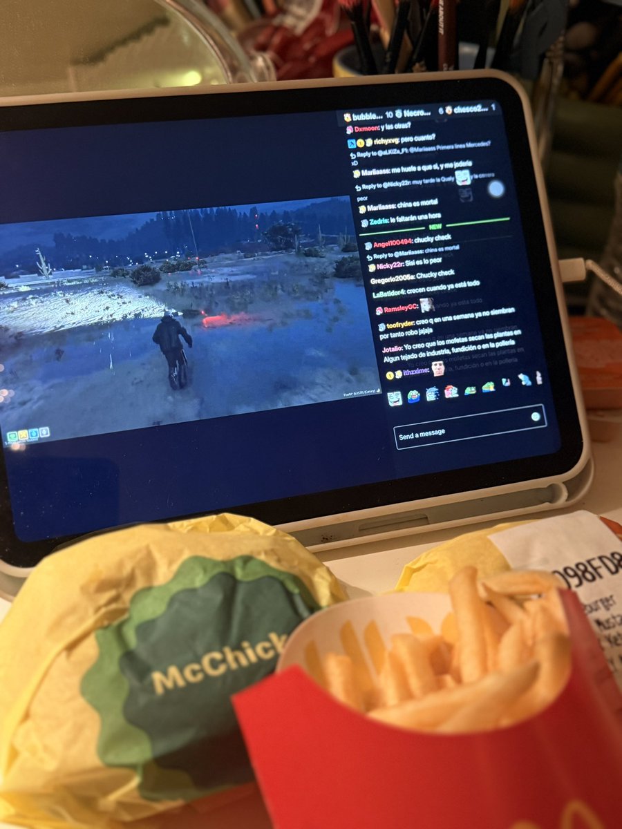 viernes disfruton <3