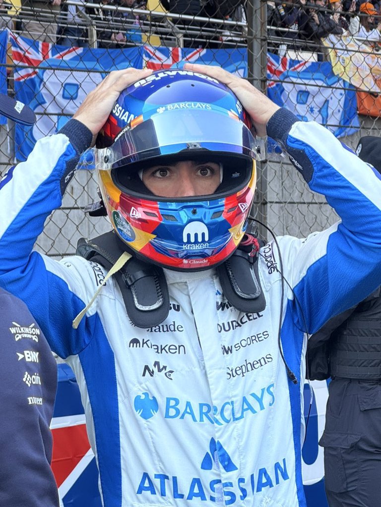 jena 🦄 tweet media