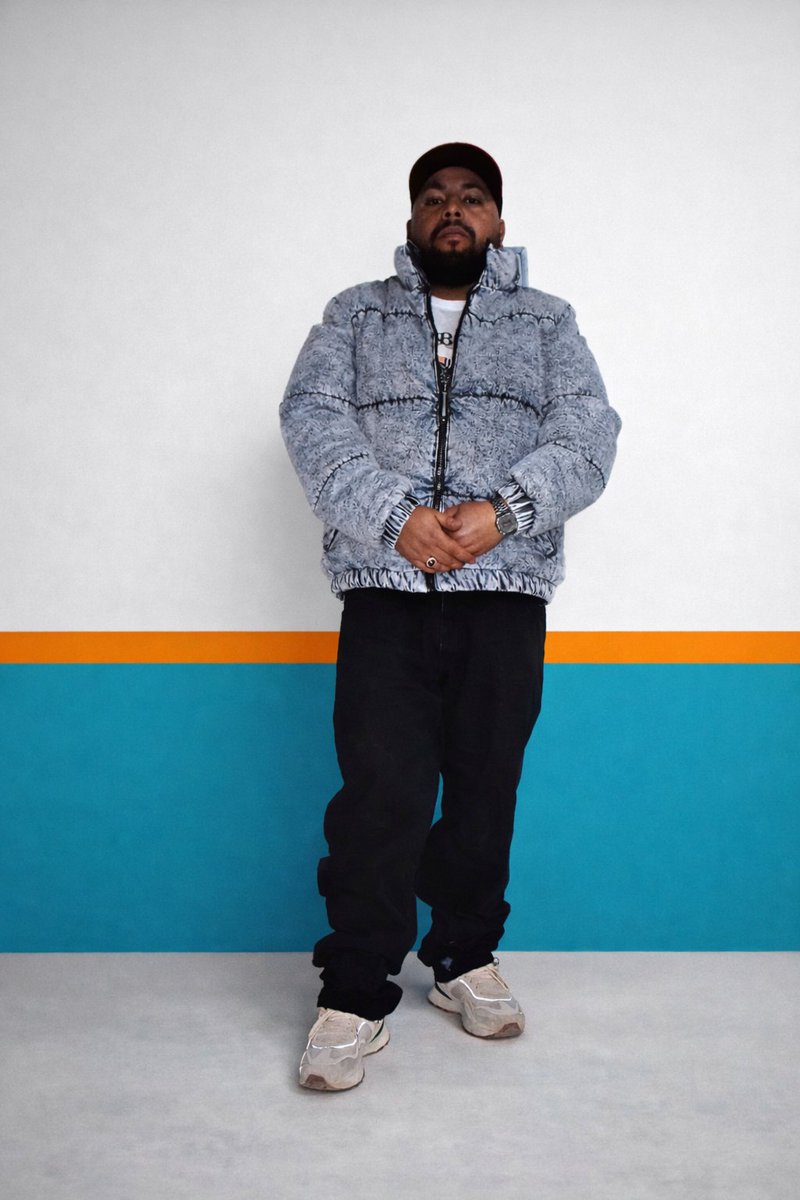 foreck95's tweet photo. #moda #outfit https://t.co/HGR4HcYgd8