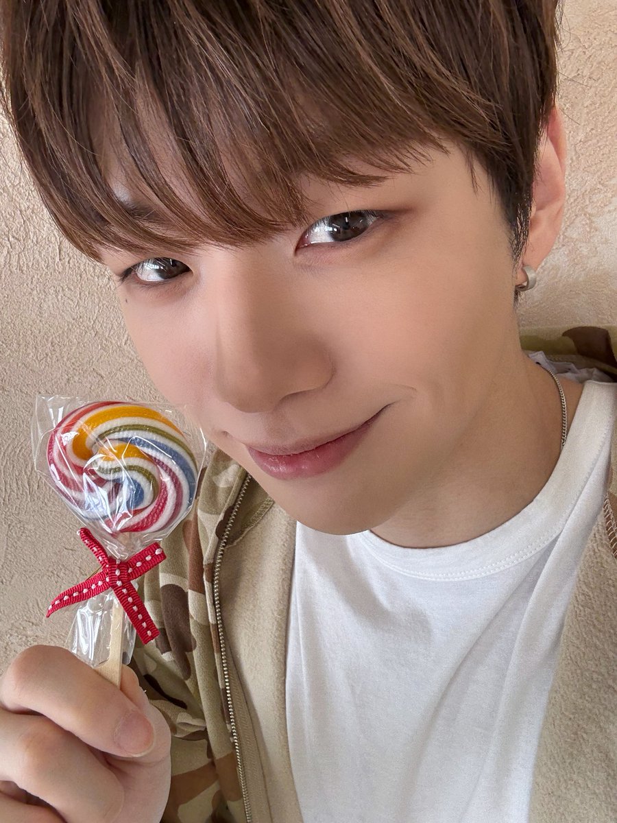 강다니엘(KANGDANIEL) tweet media