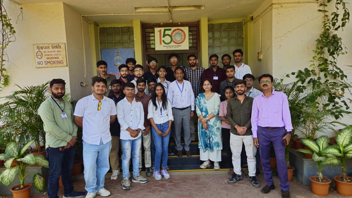 gecm_official's tweet photo. From classroom to real-world learning! Civil Engineering students of GEC Modasa visited the Indian Meteorological Department, Ahmedabad to explore weather instruments and forecasting techniques.
#EducationalVisit #CivilEngineering #GECModasa #IMDAhmedabad #ExperientialLearning https://t.co/g494OsPojL