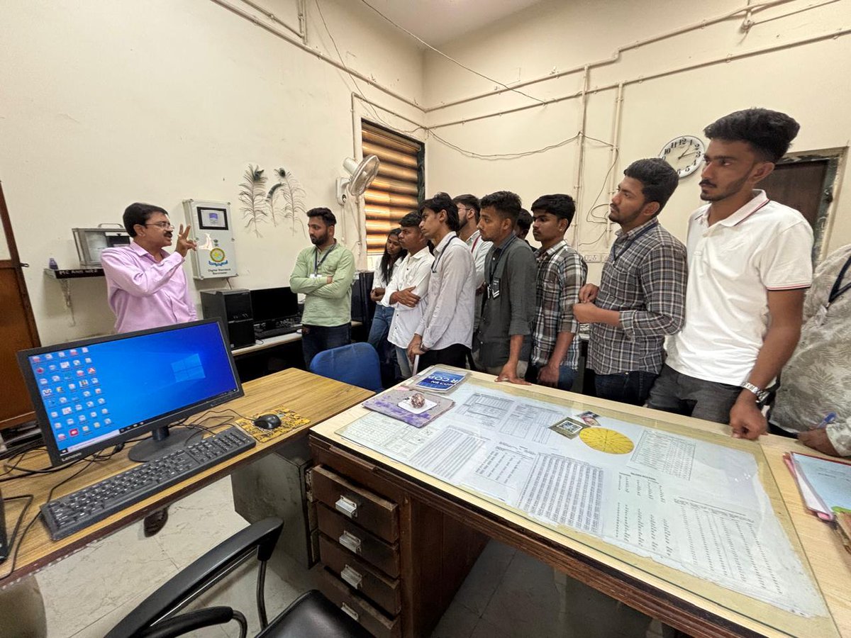 gecm_official's tweet photo. From classroom to real-world learning! Civil Engineering students of GEC Modasa visited the Indian Meteorological Department, Ahmedabad to explore weather instruments and forecasting techniques.
#EducationalVisit #CivilEngineering #GECModasa #IMDAhmedabad #ExperientialLearning https://t.co/g494OsPojL
