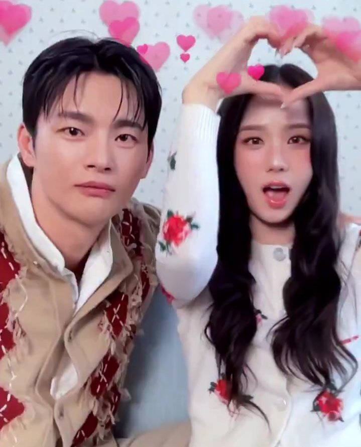 boyfriend on demand tweet media