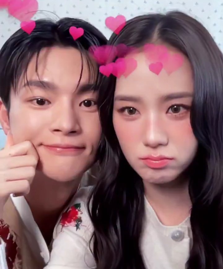 boyfriend on demand tweet media