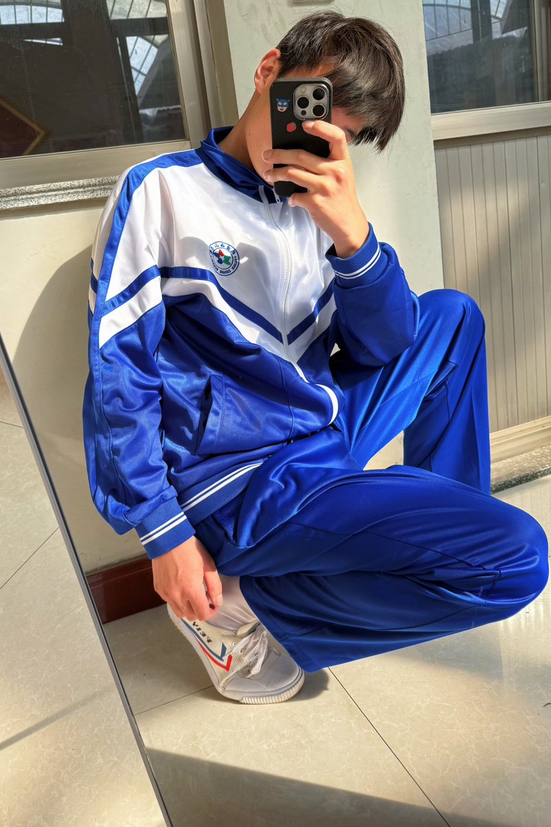 小政咯咯 tweet media