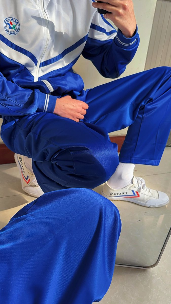 小政咯咯 tweet media