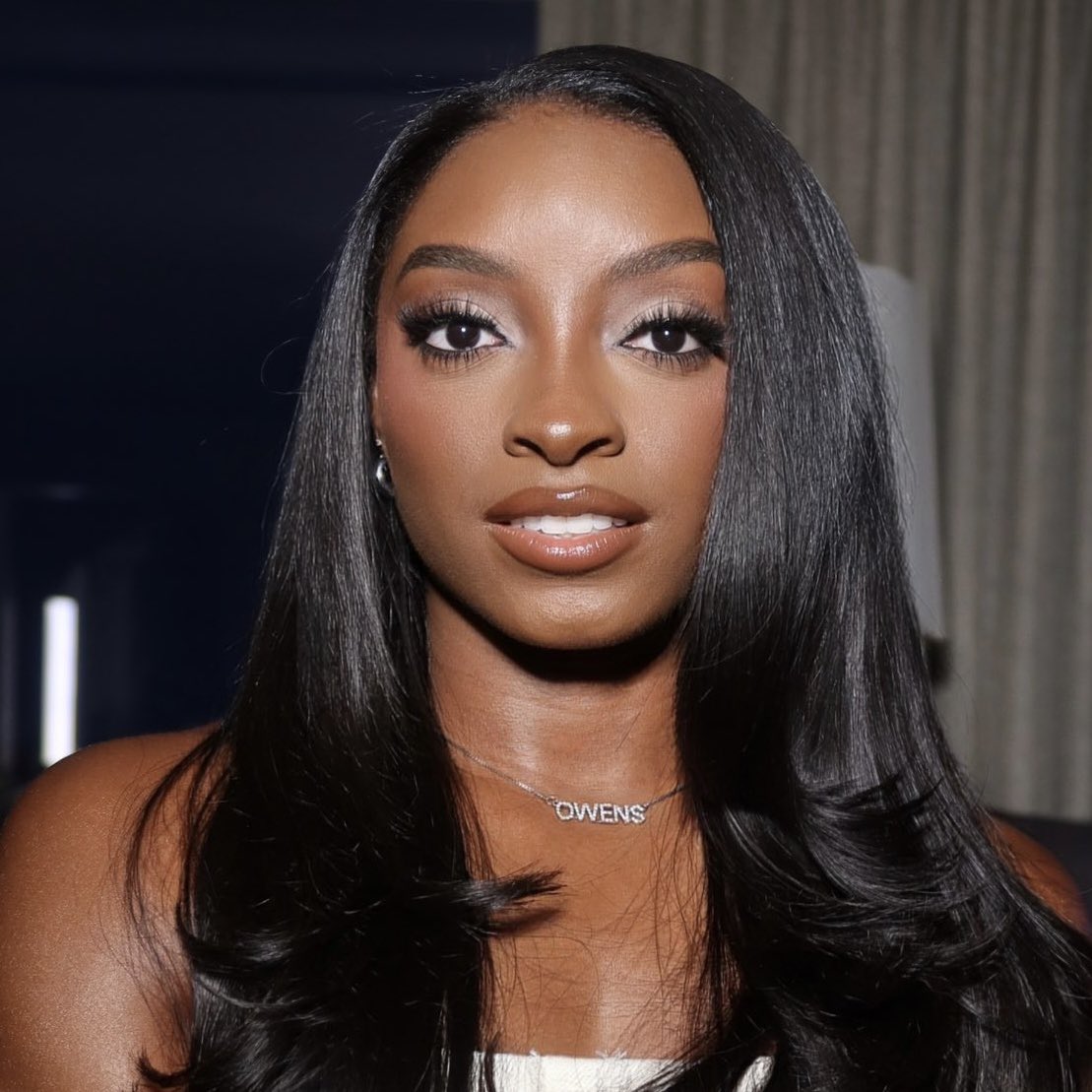 PopCrave's tweet image. Happy 29th birthday to the iconic Simone Biles.