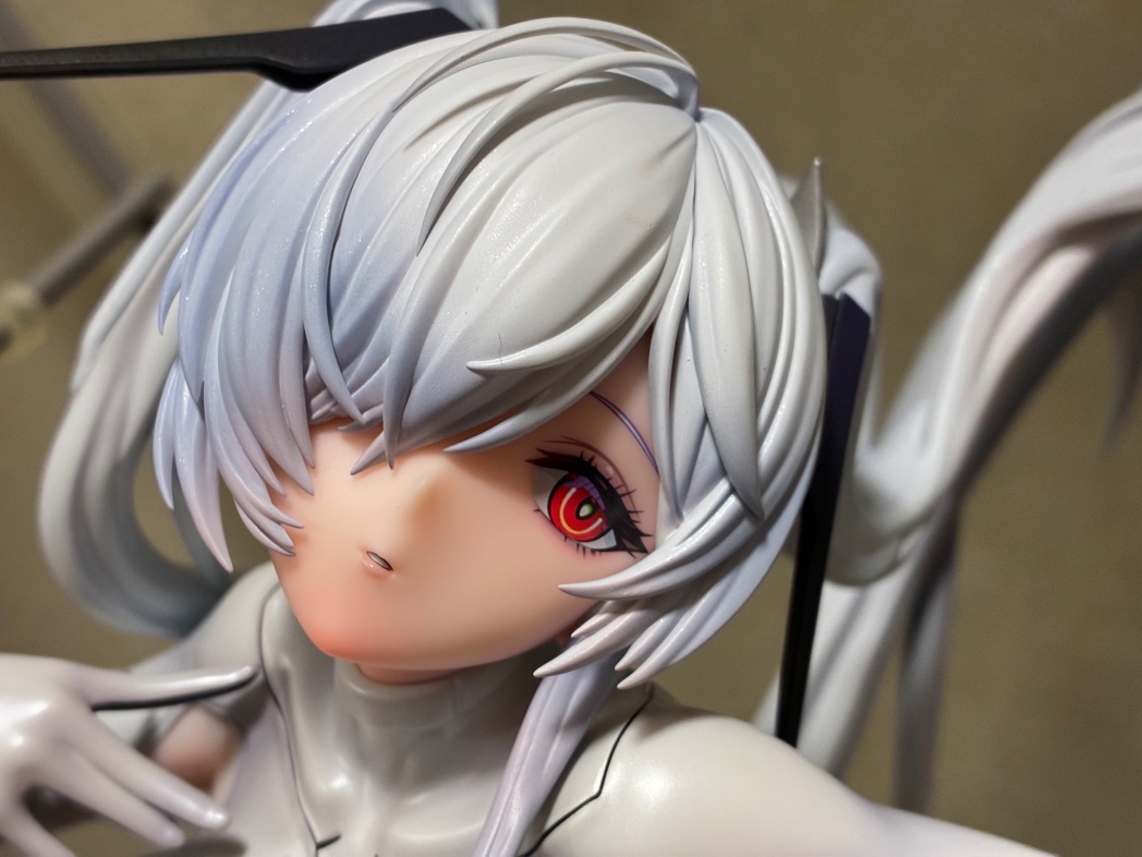 予約してたシンデレラのフィギュアを開封。とても良いクオリティで満足。 