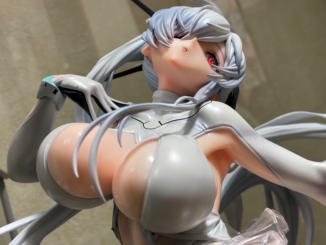 予約してたシンデレラのフィギュアを開封。とても良いクオリティで満足。 