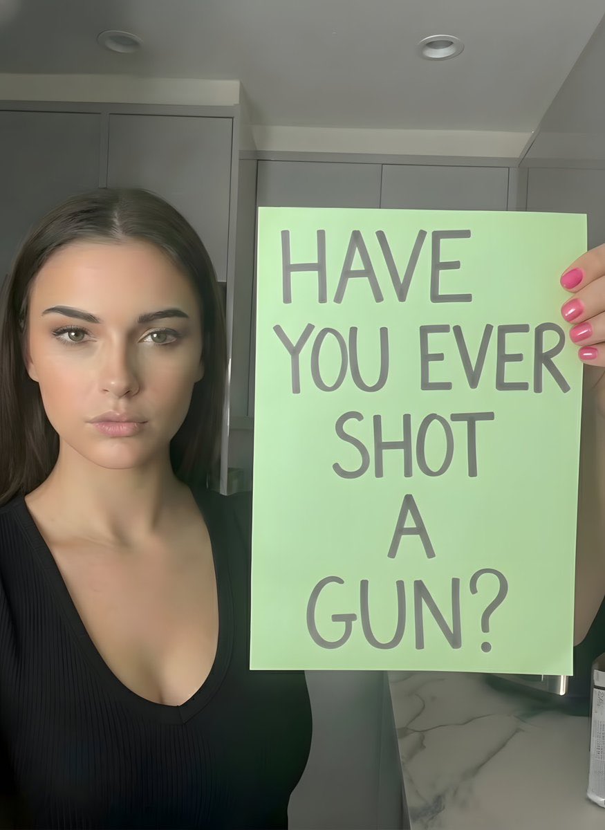 LadyValor tweet media