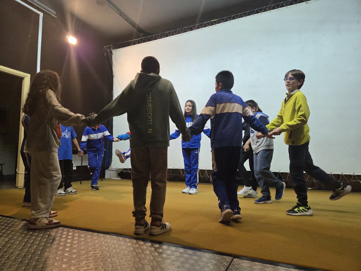 LaMennaisSantaMaria tweet media