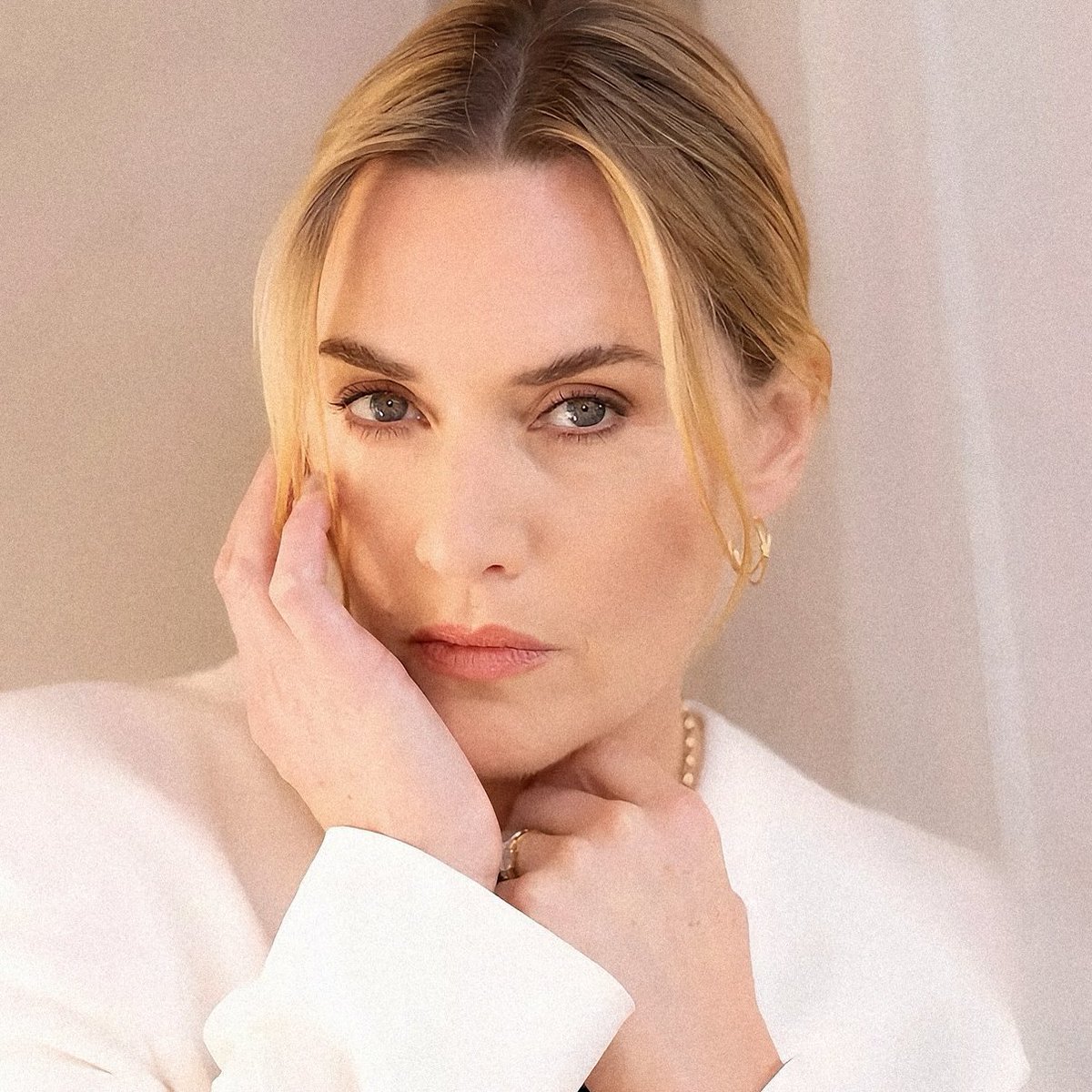 sboficial's tweet photo. Kate Winslet é confirmada como protagonista de "O Senhor dos Anéis: A Caçada por Gollum". https://t.co/p55kuEz5hj