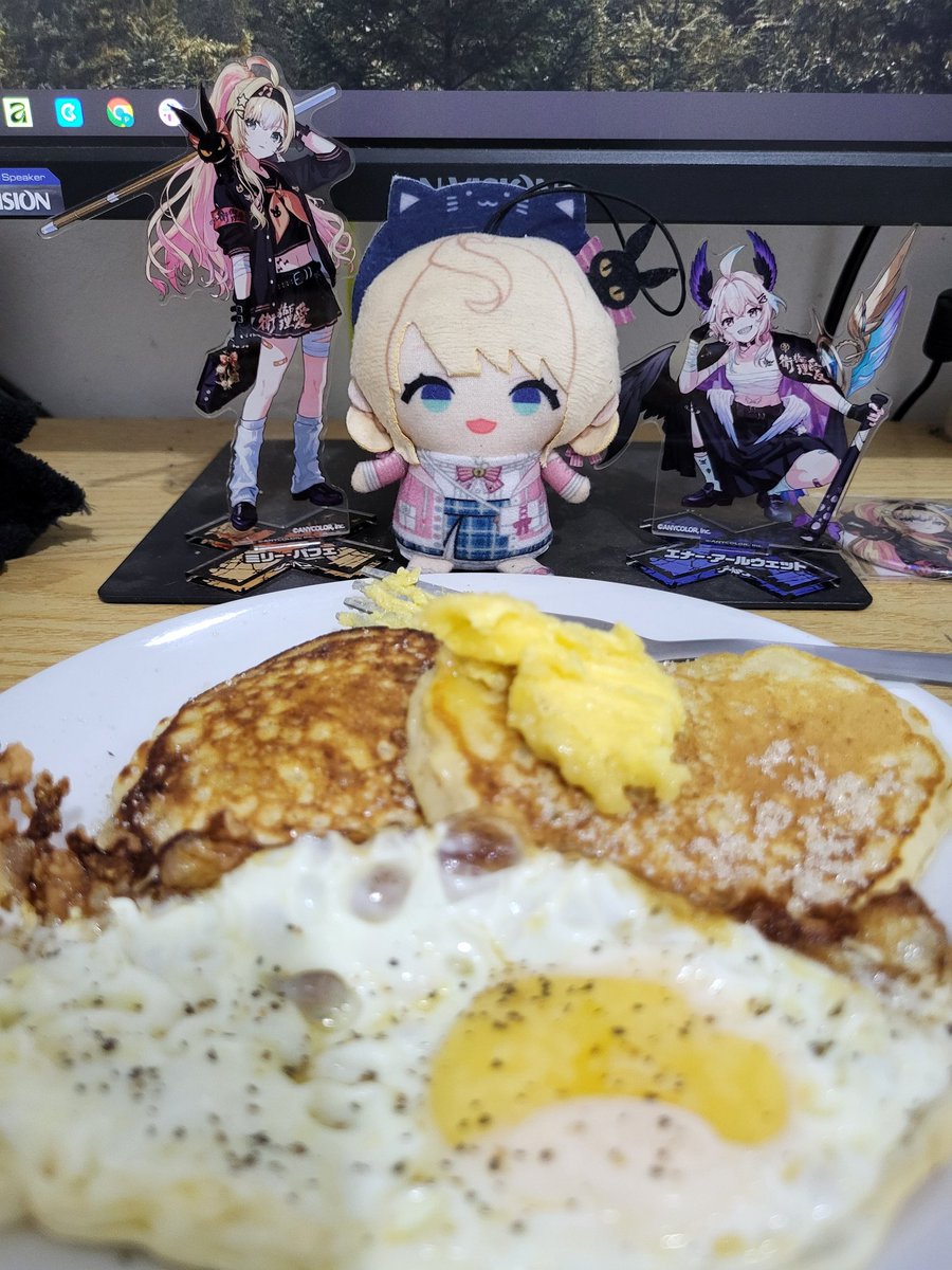 itadakimaaaasu~

i forgot to add sugar to the pancakes lol so i just sprinkled sugar on top