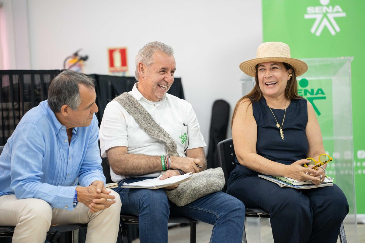 JorgeELondonoU's tweet photo. #Fotos | En San Andrés participamos en el Diálogo de Paz, un espacio de conversación y reflexión sobre los caminos para construir una paz duradera en los territorios. Este encuentro se realiza en articulación con la Consejería Comisionada de Paz y el Instituto CAPAZ, escuchando a las comunidades y sus experiencias. 🕊️
#SENAEsPaz #ElSenaEnElCampo #CampeSENA #FullPopular