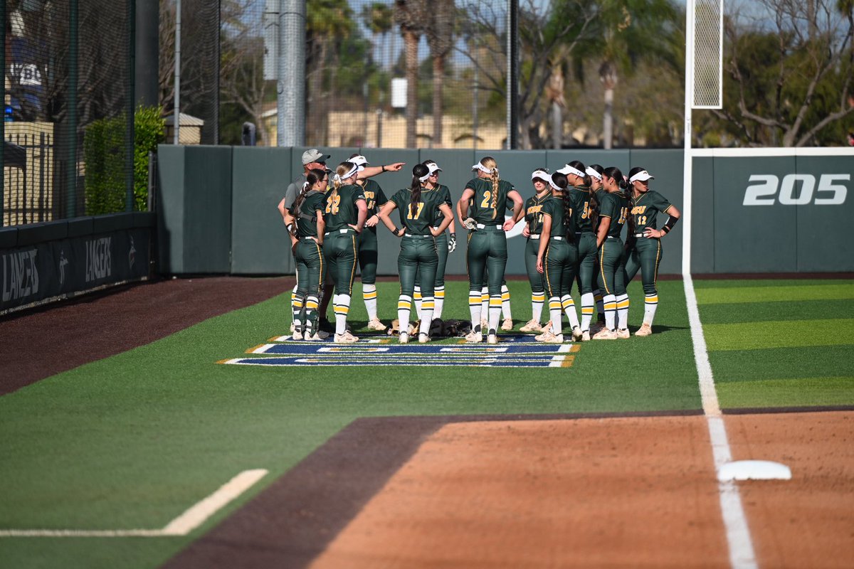 NDSU Softball tweet media
