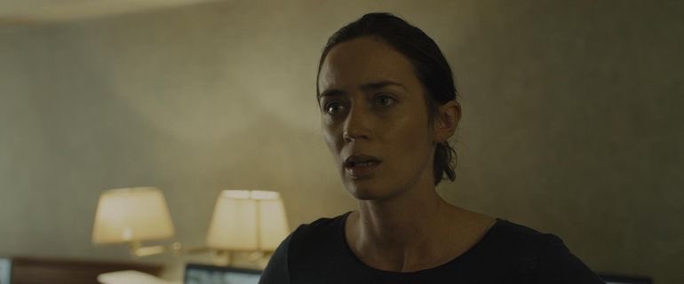 CinemaJoys's tweet photo. Sicario (2015) https://t.co/sFTqYaz5X0