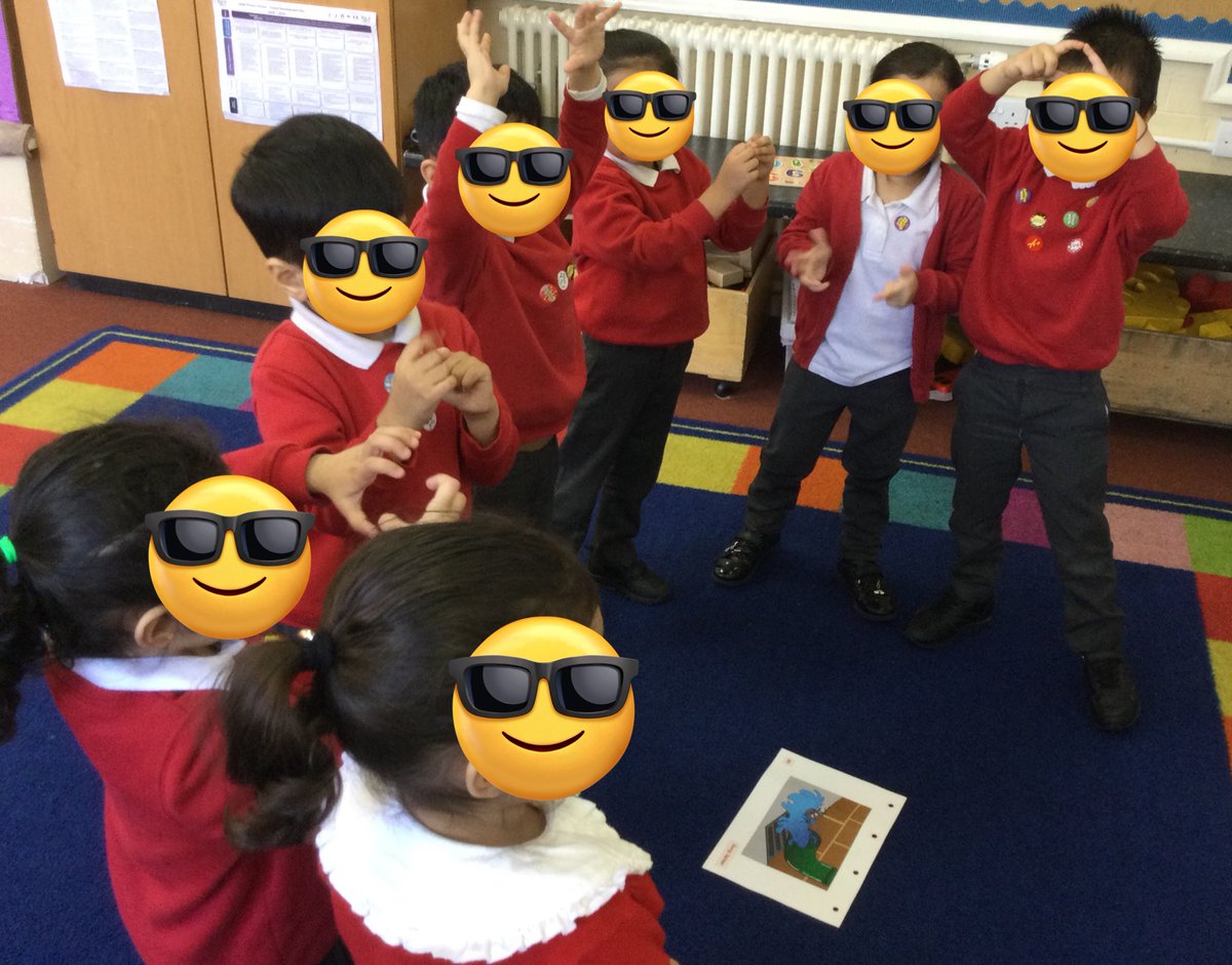 LeighPrimary's tweet photo. Nursery children were very excited and enjoyed all the different activities this week during ‘Early Talk Boost’. We shared our new story and new song and joined in with our character Jake’s birthday celebration. @voice21oracy #Earlytalkboost #memorymakers #lifelonglearners https://t.co/3jApANuDM8