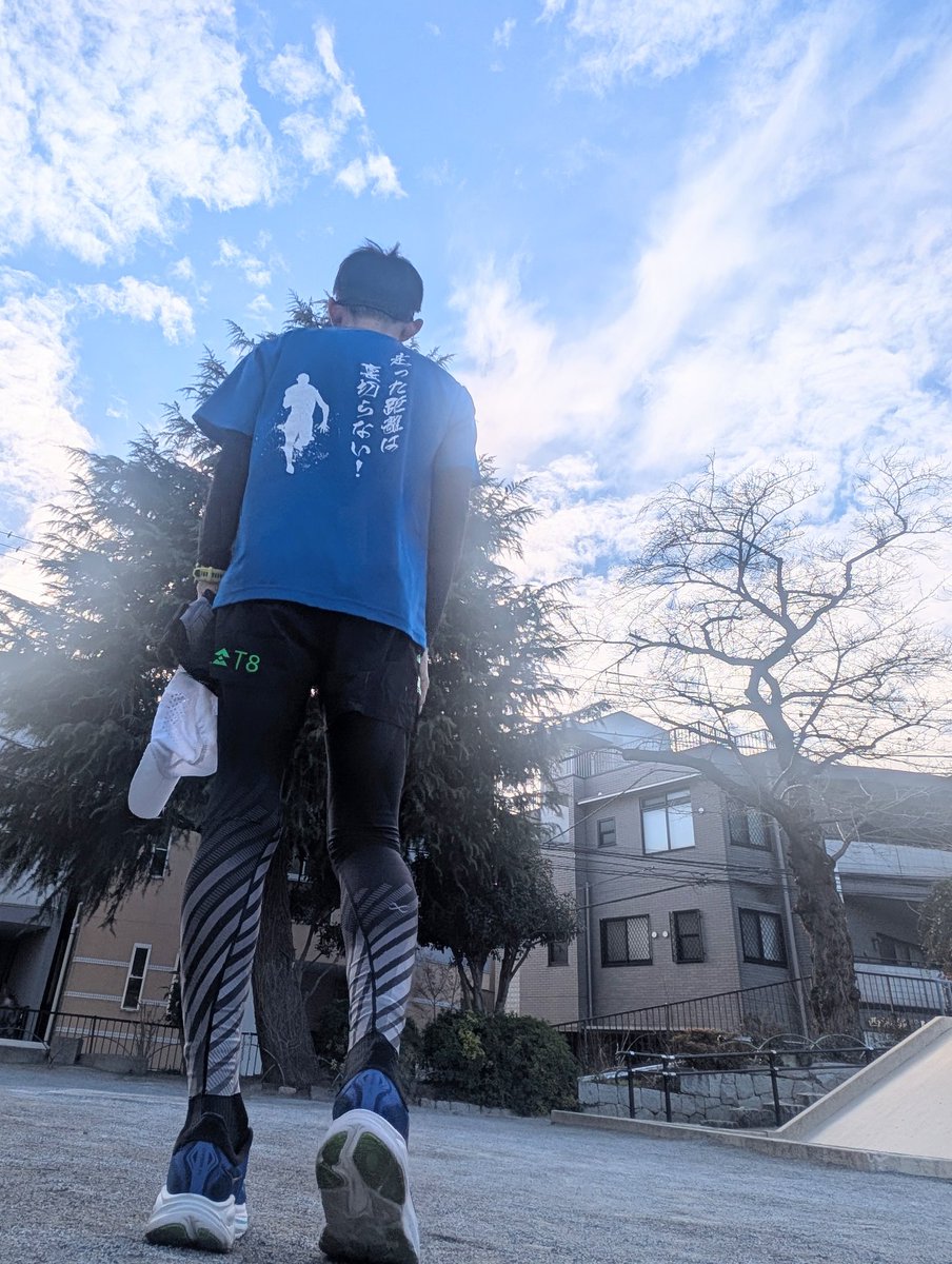 Keisuke_S_0703's tweet photo. 先日は2日間の撮影現場にいかせてもらい、キャストさん達の演技も間近で見ることができました。1つのシーンの中で色々とアイディアを出されて演じたり、監督さんのこうしたいという要望にすぐに応えて演じているのをみて、改めて自分の立ち位置を認識しました。
#俳優志望 #役者志望 https://t.co/KDDzgIRtEd