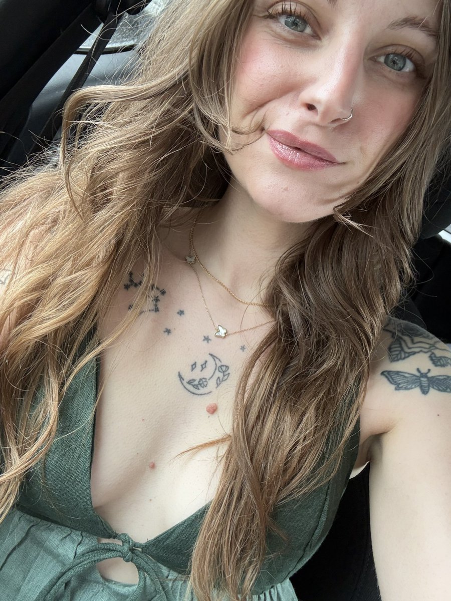 mackenzie tweet media